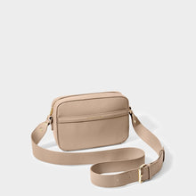 Load image into Gallery viewer, Cleo Crossbody Bag in Soft Tan