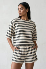 Load image into Gallery viewer, Stripe Shorts