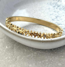 Load image into Gallery viewer, Tarnish Resistant Hinged Star With Zirconia Bangle