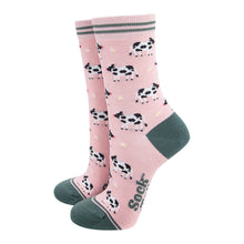Load image into Gallery viewer, Women&#39;s Bamboo Socks - Light Pink/Green, Spring Cow: UK 3-7 | EU 36-40 | US 5-9