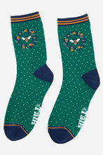 Load image into Gallery viewer, Women&#39;s Bee and Floral Wreath Bamboo Socks: UK 3-7 | EU 36-40 | US 4-8 | US 4-8