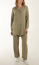 Load image into Gallery viewer, GREEN LIGHTWEIGHT SHIRT &amp; WIDE LEG TROUSER CO-ORDS