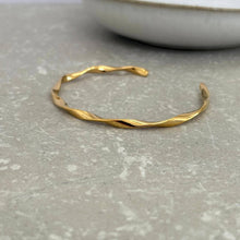 Load image into Gallery viewer, Tarnish Resistant Twisted Open Bangle
