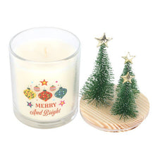 Load image into Gallery viewer, Merry and Bright Cinnamon &amp; Spice Christmas Candle with Tree