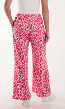 Load image into Gallery viewer, PINK LEOPARD PRINT CULOTTE TROUSER
