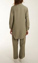 Load image into Gallery viewer, GREEN LIGHTWEIGHT SHIRT &amp; WIDE LEG TROUSER CO-ORDS