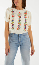 Load image into Gallery viewer, CREAM EMBROIDERED FLOWER CABLE KNIT TOP