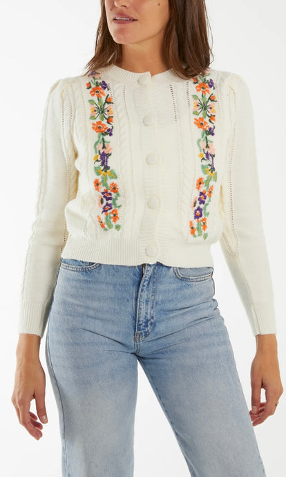 CREAM EMBROIDERED FLOWER CABLE KNIT CARDIGAN