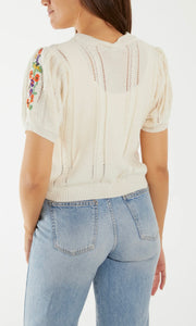 CREAM EMBROIDERED FLOWER CABLE KNIT TOP