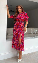 Load image into Gallery viewer, Shayla Red Floral Shirred Cuff Midi Dress