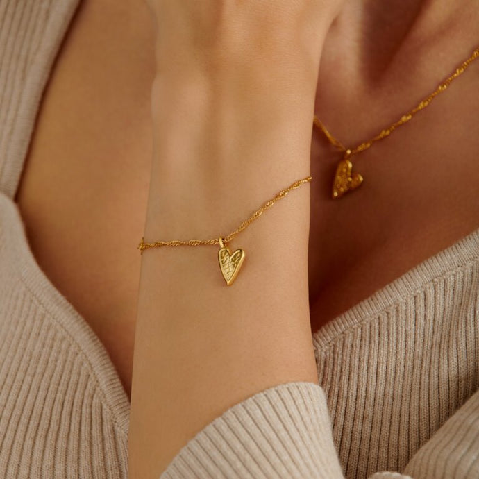 'Friendship' Waterproof Gold Bridal Charm Bracelet