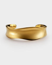 Load image into Gallery viewer, Molten Luxe Waterproof Gold Bangle