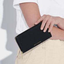 Load image into Gallery viewer, Black Hana Purse
