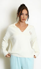 Load image into Gallery viewer, Embroidered Heart Jumper With Collar