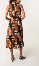 Load image into Gallery viewer, Black and Browns Sleeveless Puffball Dress
