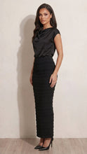 Load image into Gallery viewer, Black Textured Midi Skirt