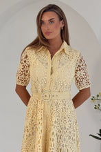Load image into Gallery viewer, Meadow Short sleeve Midi Dress Yellow