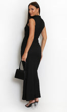 Load image into Gallery viewer, BLACK TEXTURED SKIRT