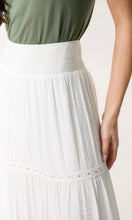 Load image into Gallery viewer, WHITE CROCHET TIERED MAXI SKIRT
