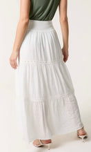 Load image into Gallery viewer, WHITE CROCHET TIERED MAXI SKIRT