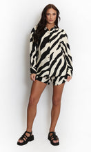 Load image into Gallery viewer, Zebra Print Wide Leg Shorts