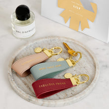 Load image into Gallery viewer, Sentiment Loop Keyring &#39;Fabulous Friend&#39;