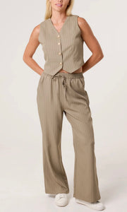 KHAKI PINSTRIPE WAISTCOAT & TROUSER SUIT CO-ORD