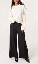 Load image into Gallery viewer, CREAM TEXTURED KNIT CREW NECK JUMPER