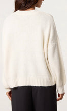 Load image into Gallery viewer, CREAM TEXTURED KNIT CREW NECK JUMPER