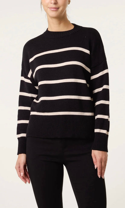 BLACK AND WHITE ROUND NECK STRIPE JUMPER
