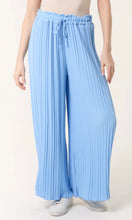 Load image into Gallery viewer, Pleated Trousers