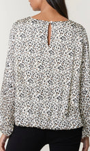 Load image into Gallery viewer, ANIMAL PRINT ROUND NECK BUBBLE TOP