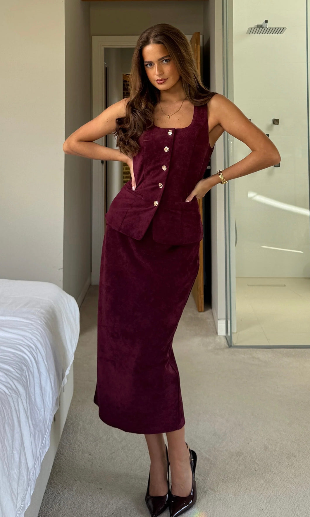 Vicky Tailored Suede Skirt Berry