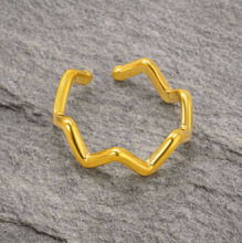 Load image into Gallery viewer, Tarnish Resistant Wavy Band Open Ring