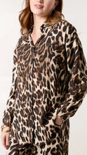 Load image into Gallery viewer, Leopard Print Shirt