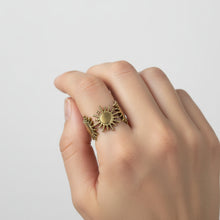 Load image into Gallery viewer, Tarnish Resistant Open Sun Ring