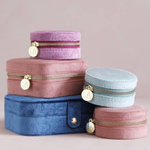 Load image into Gallery viewer, Rose Pink Velvet Round Travel Jewellery Case