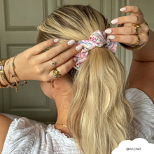 Load image into Gallery viewer, Dolce Vita Scrunchie