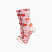 Load image into Gallery viewer, Pumpkin Women's Bamboo Socks in Soft Pink: UK 3-7 | EU 36-40 | US 5-9