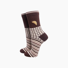 Load image into Gallery viewer, Croissant Combed Cotton Pattern Embroidered Socks in Brown/Cream: UK 3-7 | EU 36-40 | US 5-9