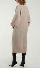 Load image into Gallery viewer, BEIGE CHUNKY KNIT LONGLINE CARDIGAN