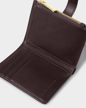 Load image into Gallery viewer, Chocolate Orin Suedette Twist Lock Purse
