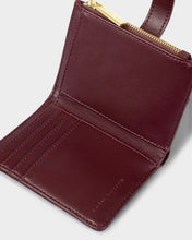 Load image into Gallery viewer, Chery Suedette Twist Lock Purse (Copy)
