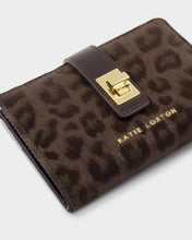 Load image into Gallery viewer, Chocolate Leopard Suedette Twist Lock Purse