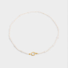 Load image into Gallery viewer, Pearl Glow Choker in Pearl &amp; Gold