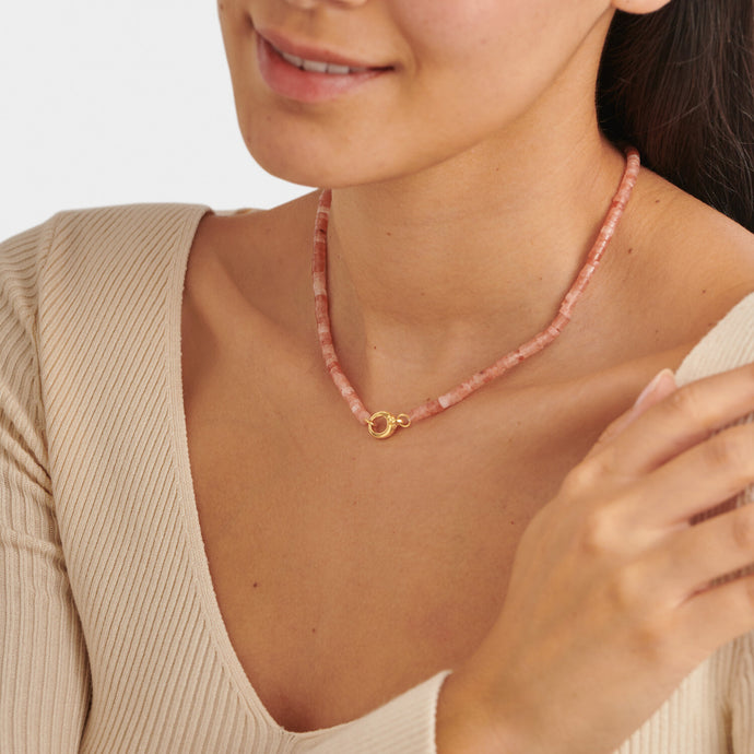 Sunset Glow Choker in Gold
