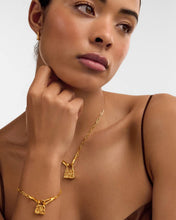 Load image into Gallery viewer, Luxe Lock Waterproof Gold Bracelet