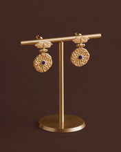 Load image into Gallery viewer, Midnight Solesi Waterproof Gold Earrings