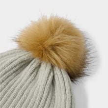Load image into Gallery viewer, Cool Grey Knitted Hat
