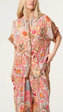 Load image into Gallery viewer, Abstract Print Shirt